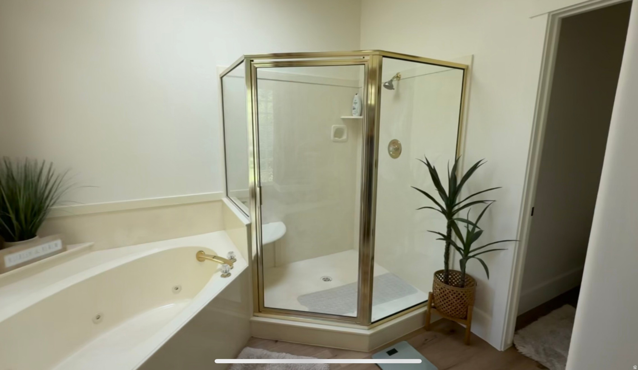 LAGUNA AT GREEN SPRINGS - Residential