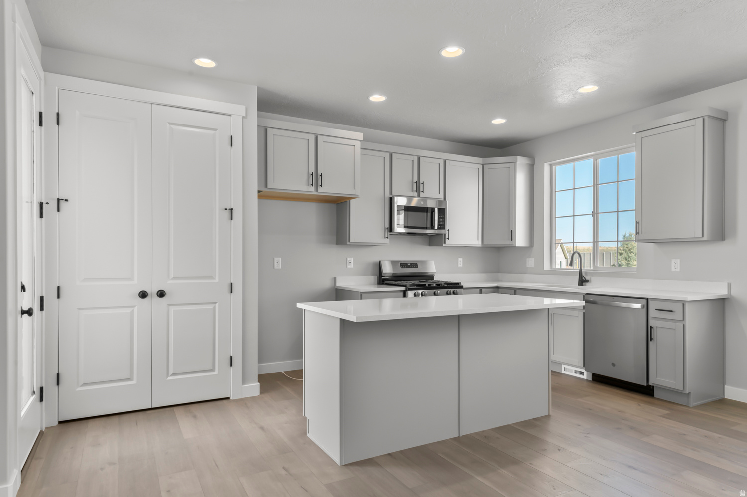 GABLER'S GROVE COLLECTION 614 - Residential