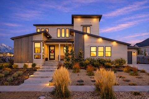 Photo of 11617 S WILDRYE FIELD WAY, Draper, UT 84020 (MLS # 2136913)