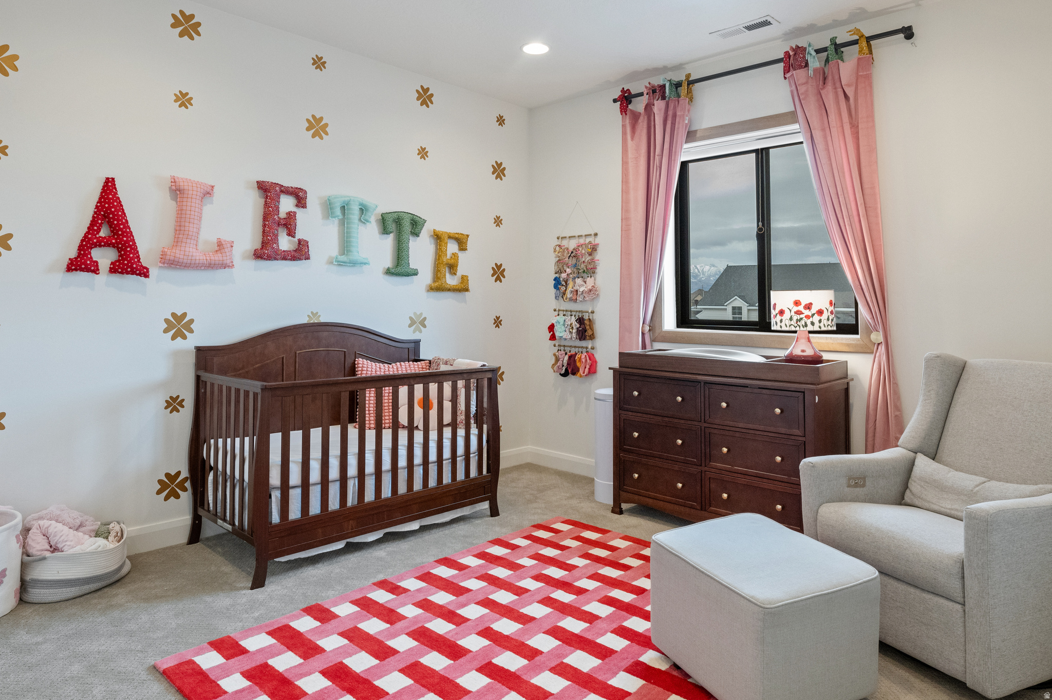 WILLOW CREEK - Residential