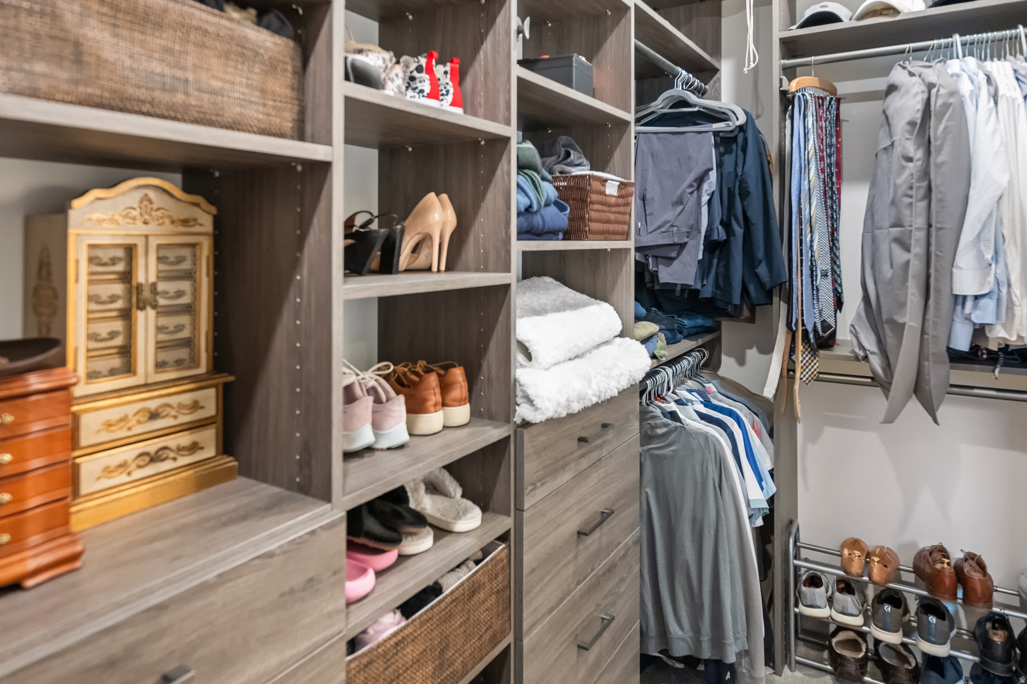 WILLOW CREEK - Residential