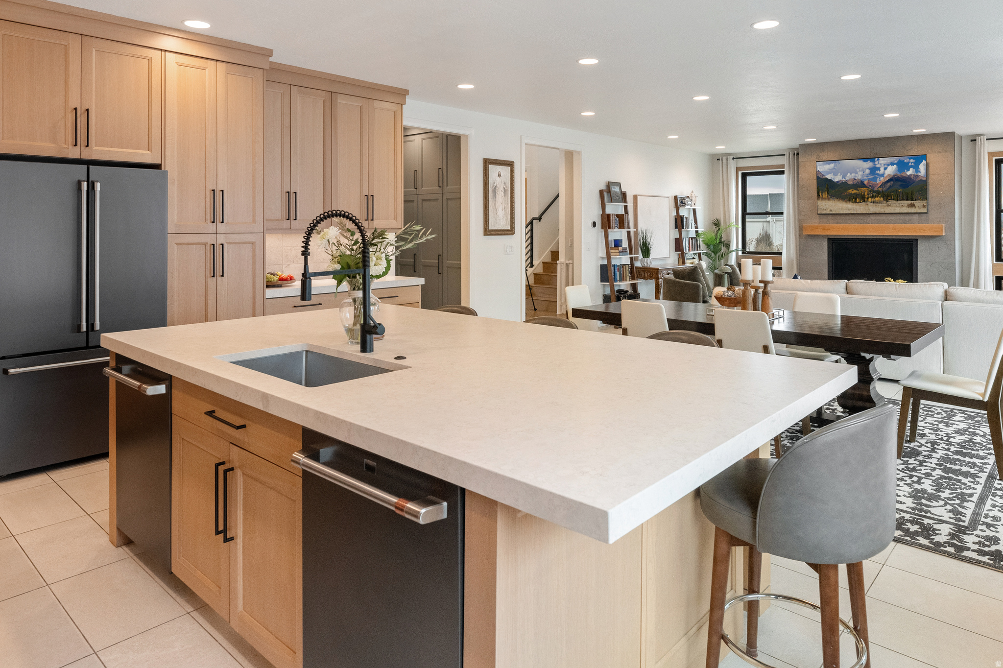 WILLOW CREEK - Residential