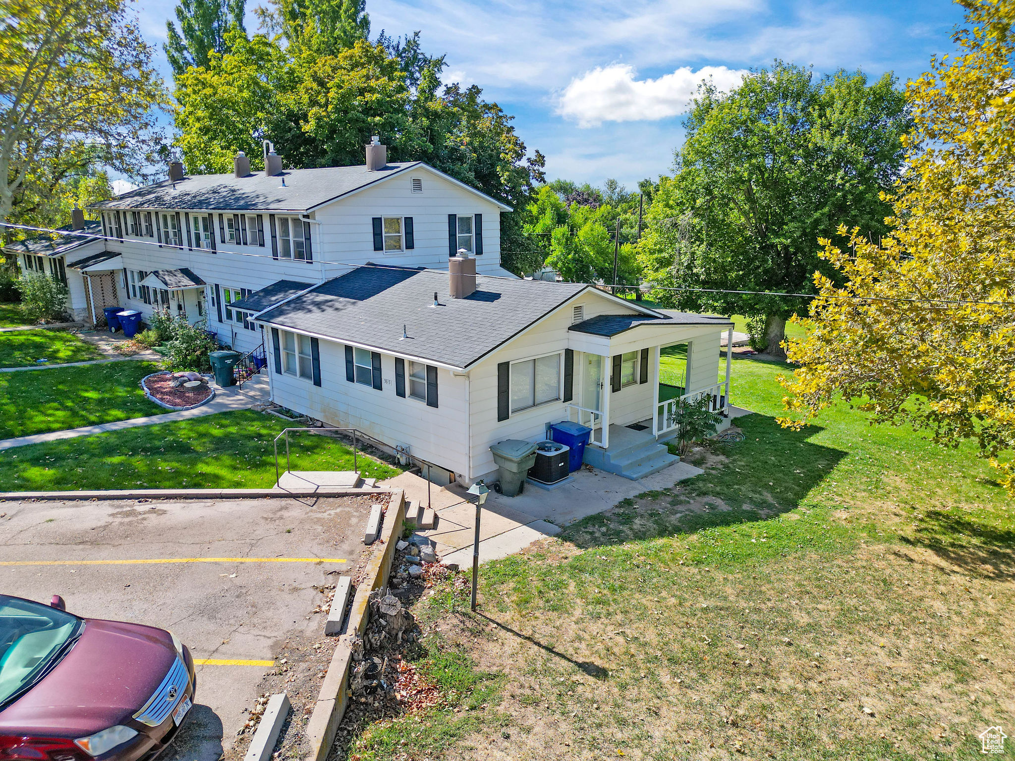 GRANDVIEW ACRES - Residential