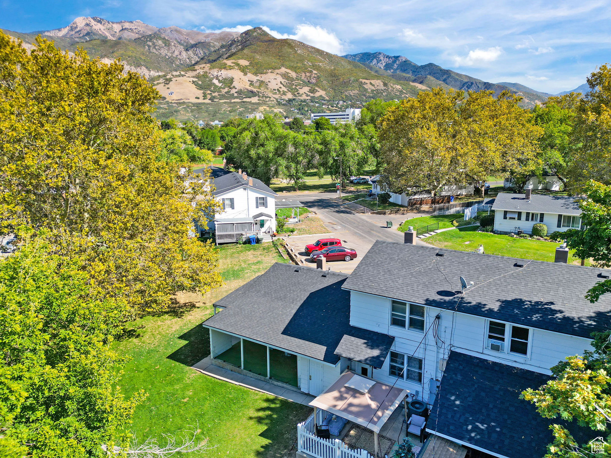 GRANDVIEW ACRES - Residential