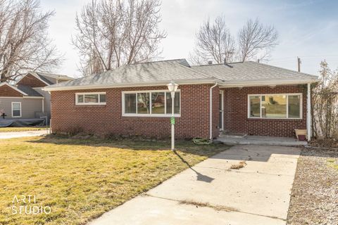 Tiny photo for 481 N 150 E, Kaysville, UT 84037 (MLS # 2140679)