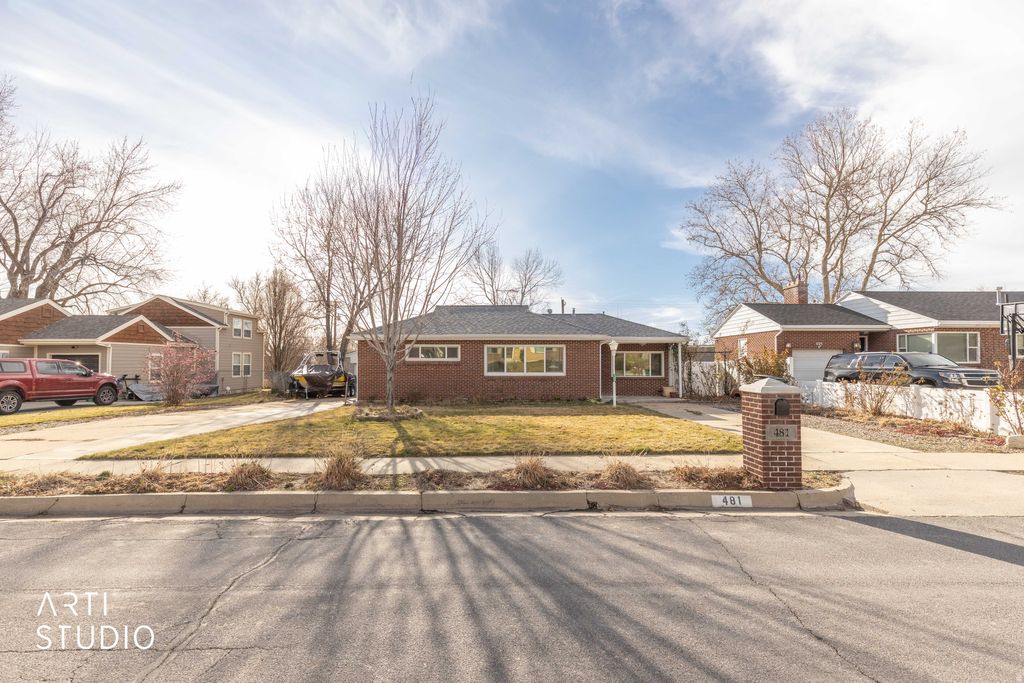 Photo of 481 N 150 E, Kaysville, UT 84037 (MLS # 2140679)
