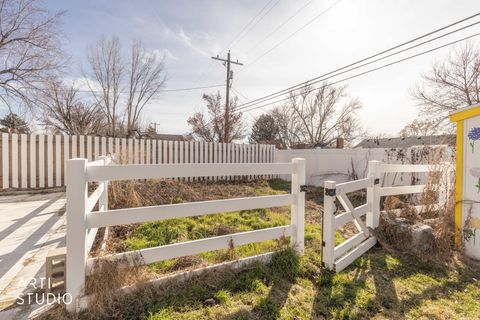 Tiny photo for 481 N 150 E, Kaysville, UT 84037 (MLS # 2140679)