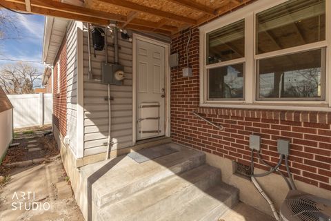 Tiny photo for 481 N 150 E, Kaysville, UT 84037 (MLS # 2140679)