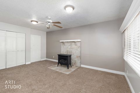 Tiny photo for 481 N 150 E, Kaysville, UT 84037 (MLS # 2140679)