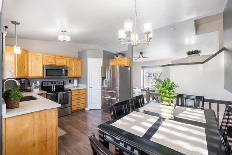 Tiny photo for 719 N 1725 W, Clinton, UT 84015 (MLS # 2158581)