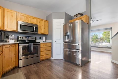 Tiny photo for 719 N 1725 W, Clinton, UT 84015 (MLS # 2158581)