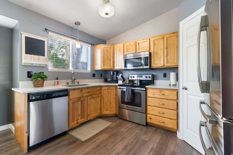Tiny photo for 719 N 1725 W, Clinton, UT 84015 (MLS # 2158581)