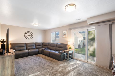 Tiny photo for 719 N 1725 W, Clinton, UT 84015 (MLS # 2158581)