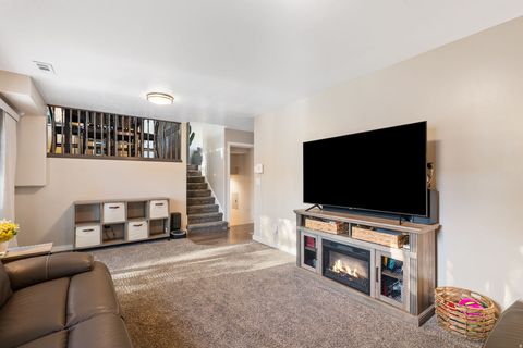 Tiny photo for 719 N 1725 W, Clinton, UT 84015 (MLS # 2158581)