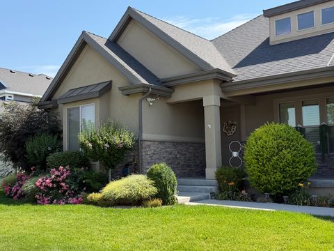 Photo of 12105 S GALENA GROVE WAY, Draper, UT 84020 (MLS # 2172905)