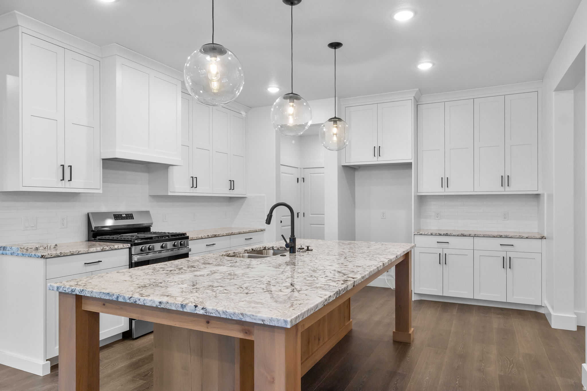 RIDGELINE PARK - Residential