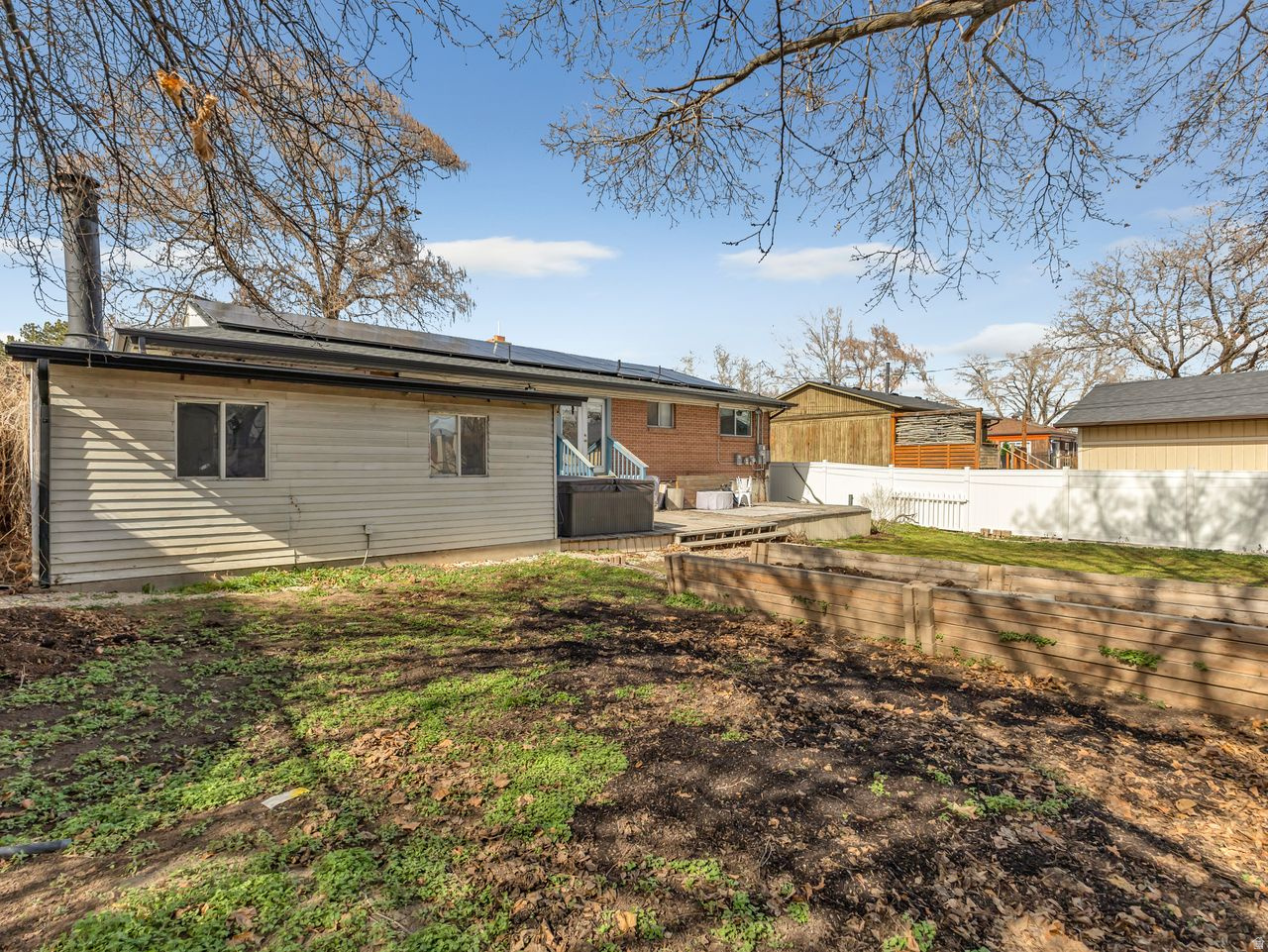 SOUTHERN ACRES - Residential