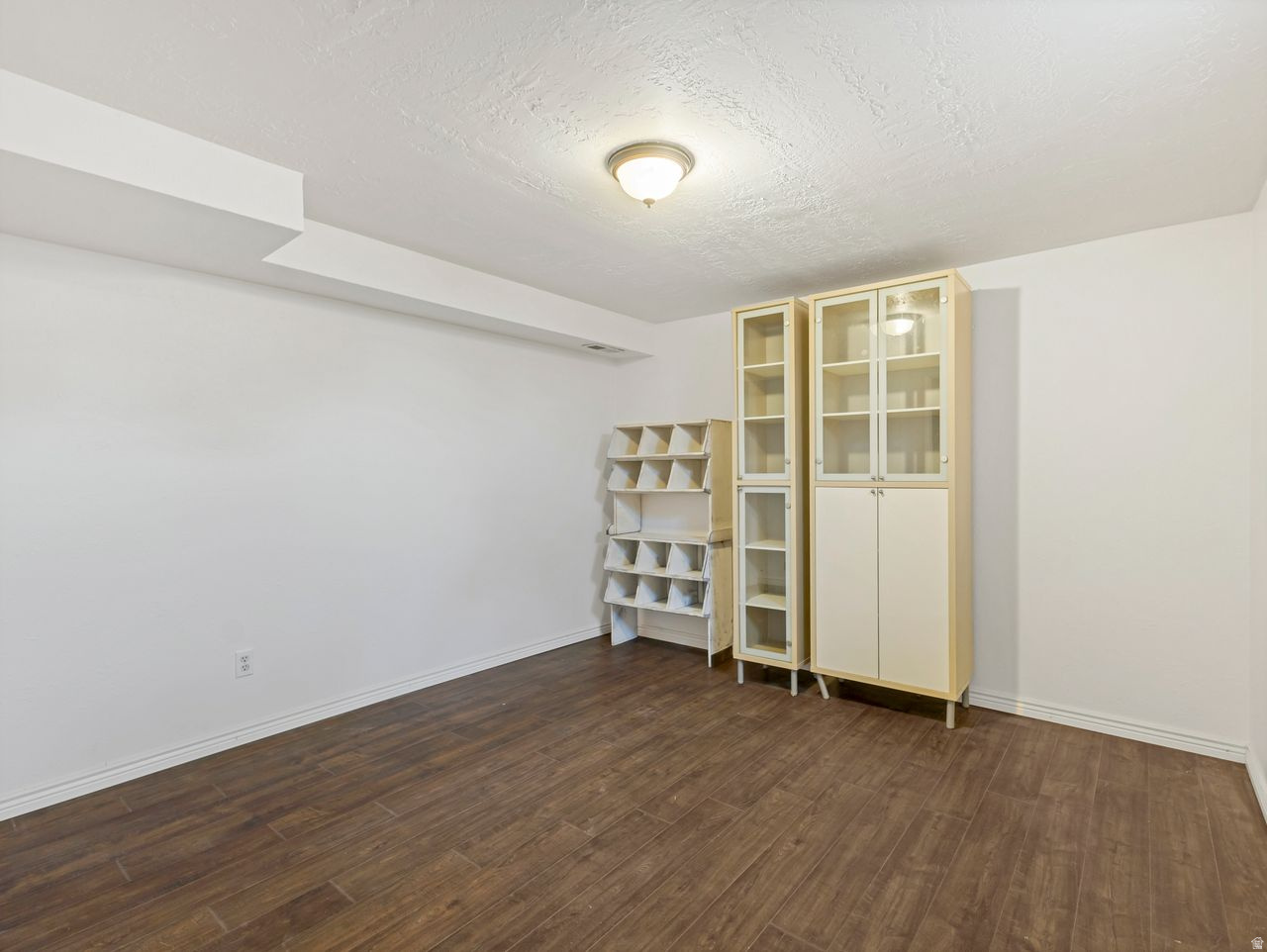 SOUTHERN ACRES - Residential