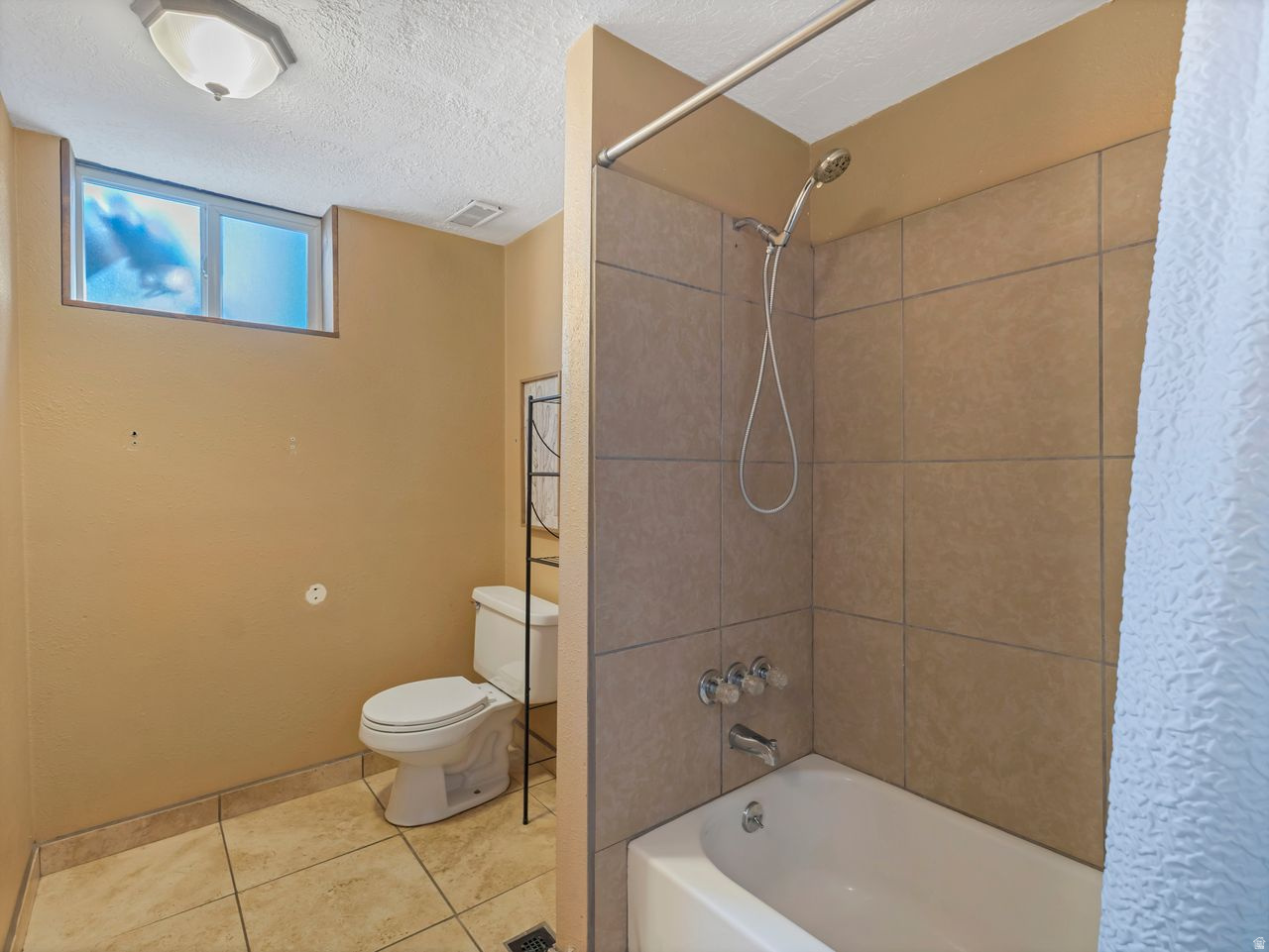 SOUTHERN ACRES - Residential