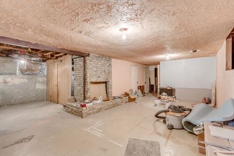 Tiny photo for 631 E 3390 S, South Salt Lake, UT 84106 (MLS # 2137514)