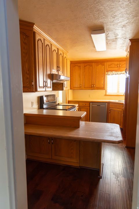 Tiny photo for 4197 S HOLLOWAY DR, Holladay, UT 84124 (MLS # 2126882)