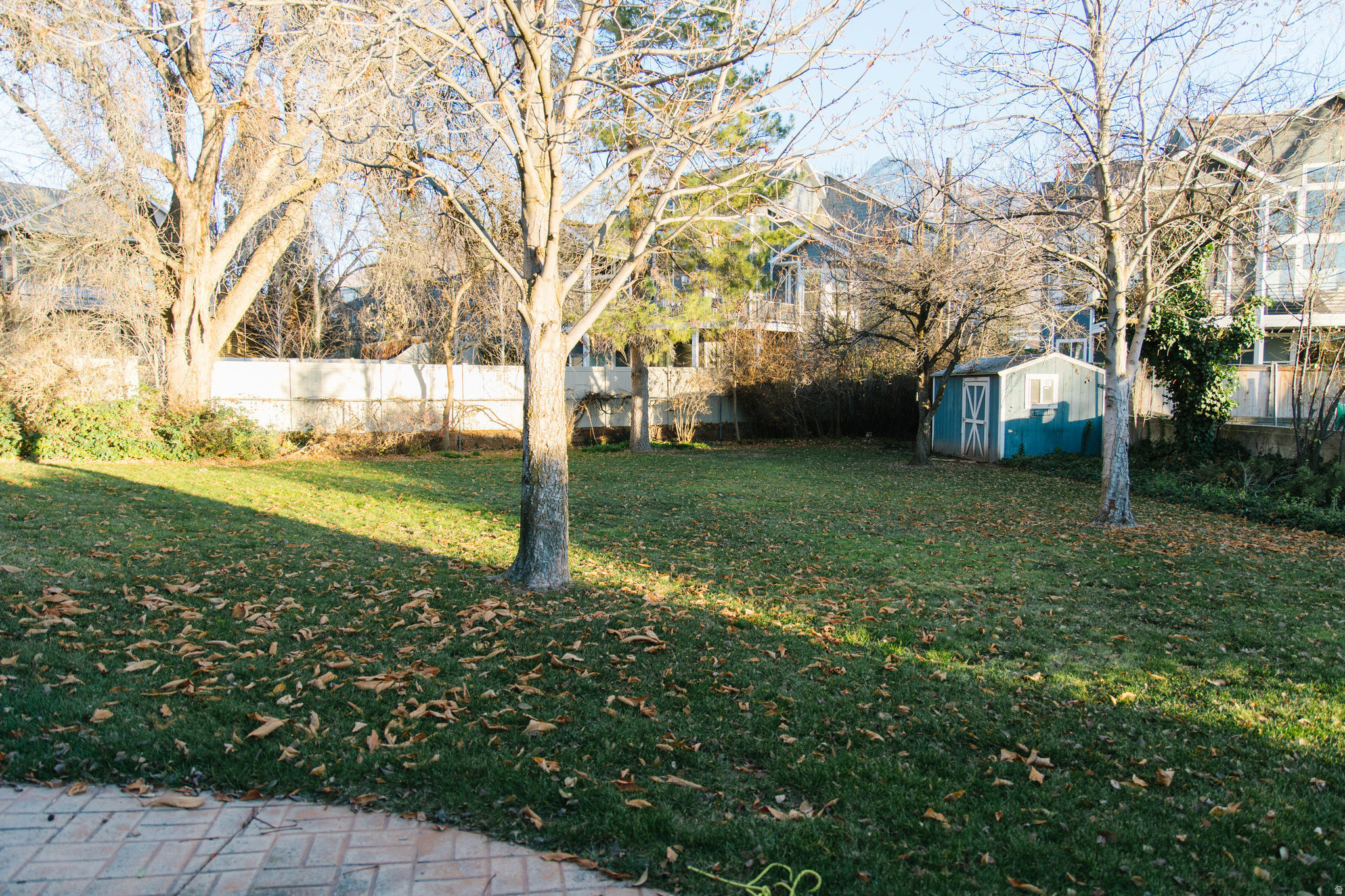 LINCOLN GARDENS - Residential