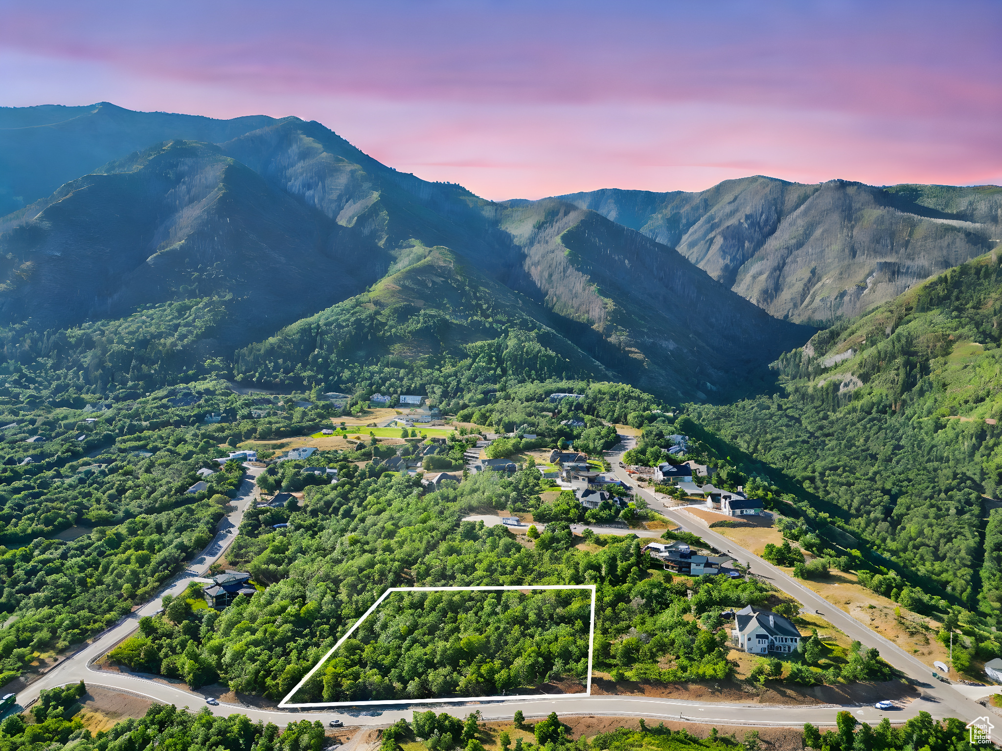 SUMMIT CREEK - Land