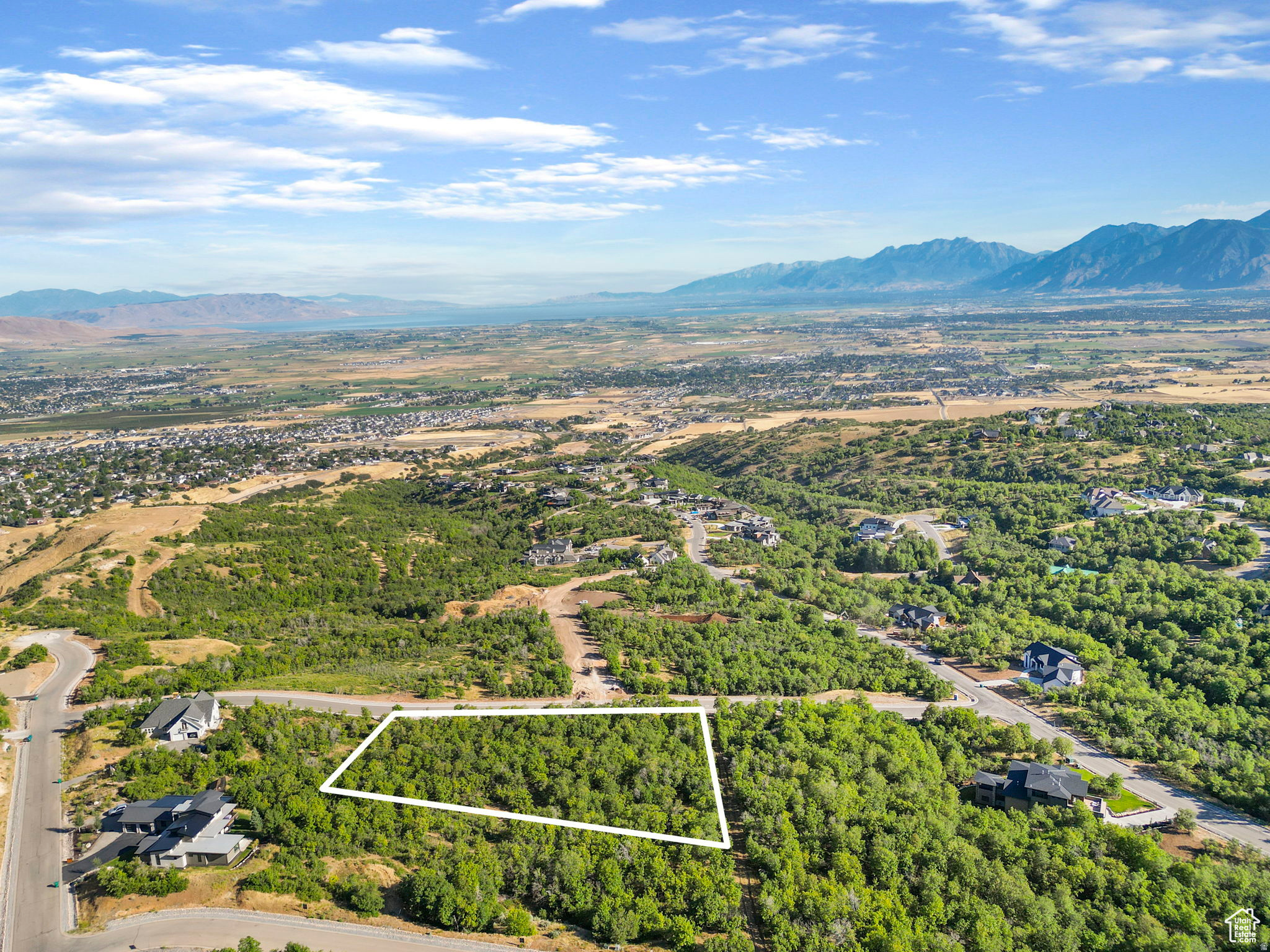 SUMMIT CREEK - Land