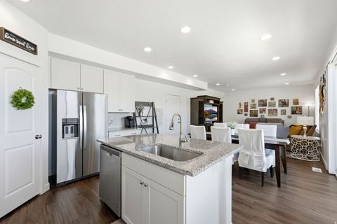 Tiny photo for 1569 E 3175 N, Layton, UT 84040 (MLS # 2166390)