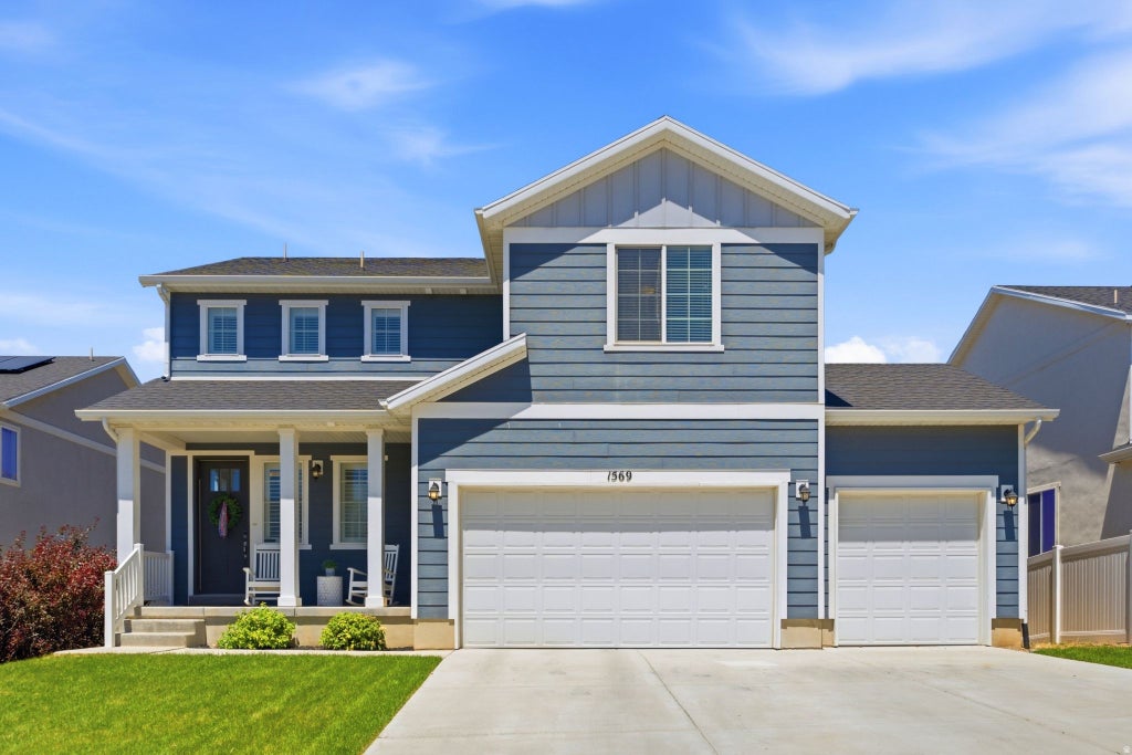 Photo of 1569 E 3175 N, Layton, UT 84040 (MLS # 2166390)