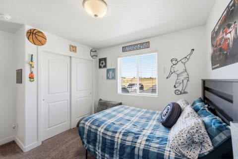 Tiny photo for 1569 E 3175 N, Layton, UT 84040 (MLS # 2166390)