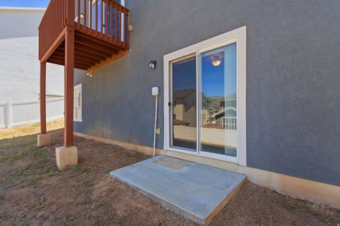 Tiny photo for 1569 E 3175 N, Layton, UT 84040 (MLS # 2166390)