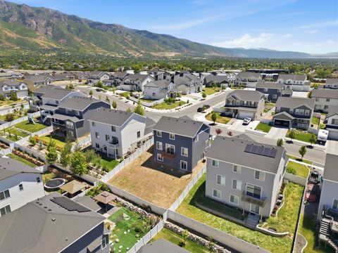 Tiny photo for 1569 E 3175 N, Layton, UT 84040 (MLS # 2166390)