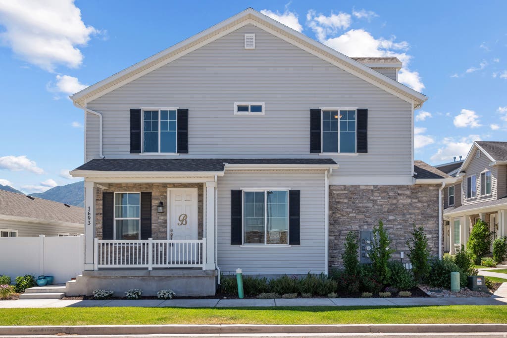 Photo of 1693 N CENTER POINT LN, Salem, UT 84653 (MLS # 2168564)