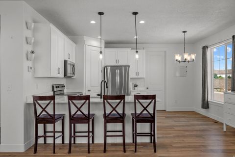 Tiny photo for 1693 N CENTER POINT LN, Salem, UT 84653 (MLS # 2168564)