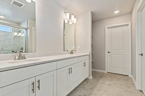 Tiny photo for 7069 N SANDSTONE WAY, Eagle Mountain, UT 84005 (MLS # 2149703)