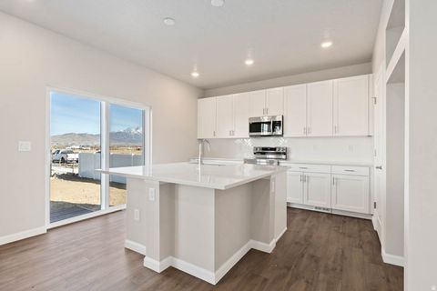 Tiny photo for 7069 N SANDSTONE WAY, Eagle Mountain, UT 84005 (MLS # 2149703)