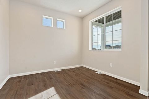 Tiny photo for 7069 N SANDSTONE WAY, Eagle Mountain, UT 84005 (MLS # 2149703)