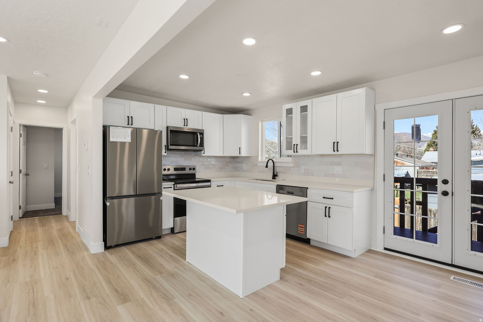 GLEN HEATHER # 4 - Residential