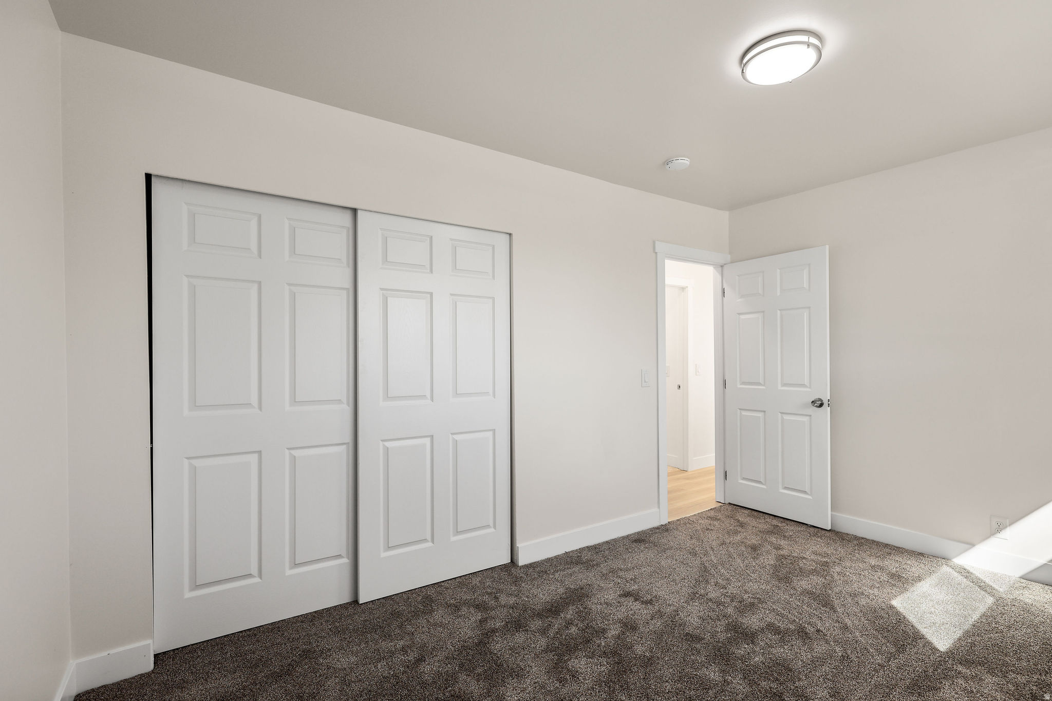 GLEN HEATHER # 4 - Residential