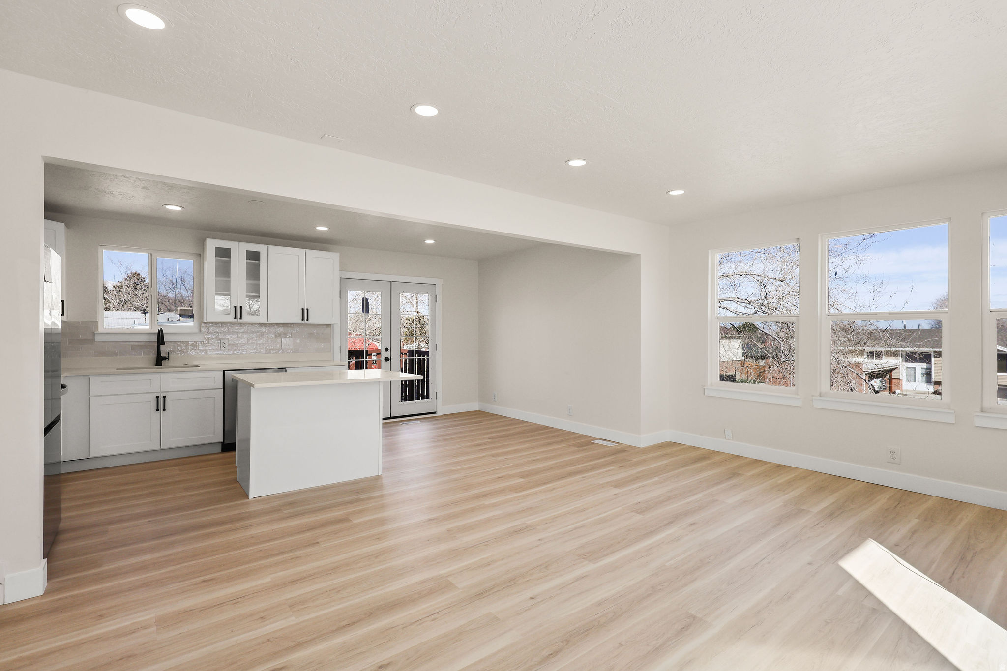 GLEN HEATHER # 4 - Residential