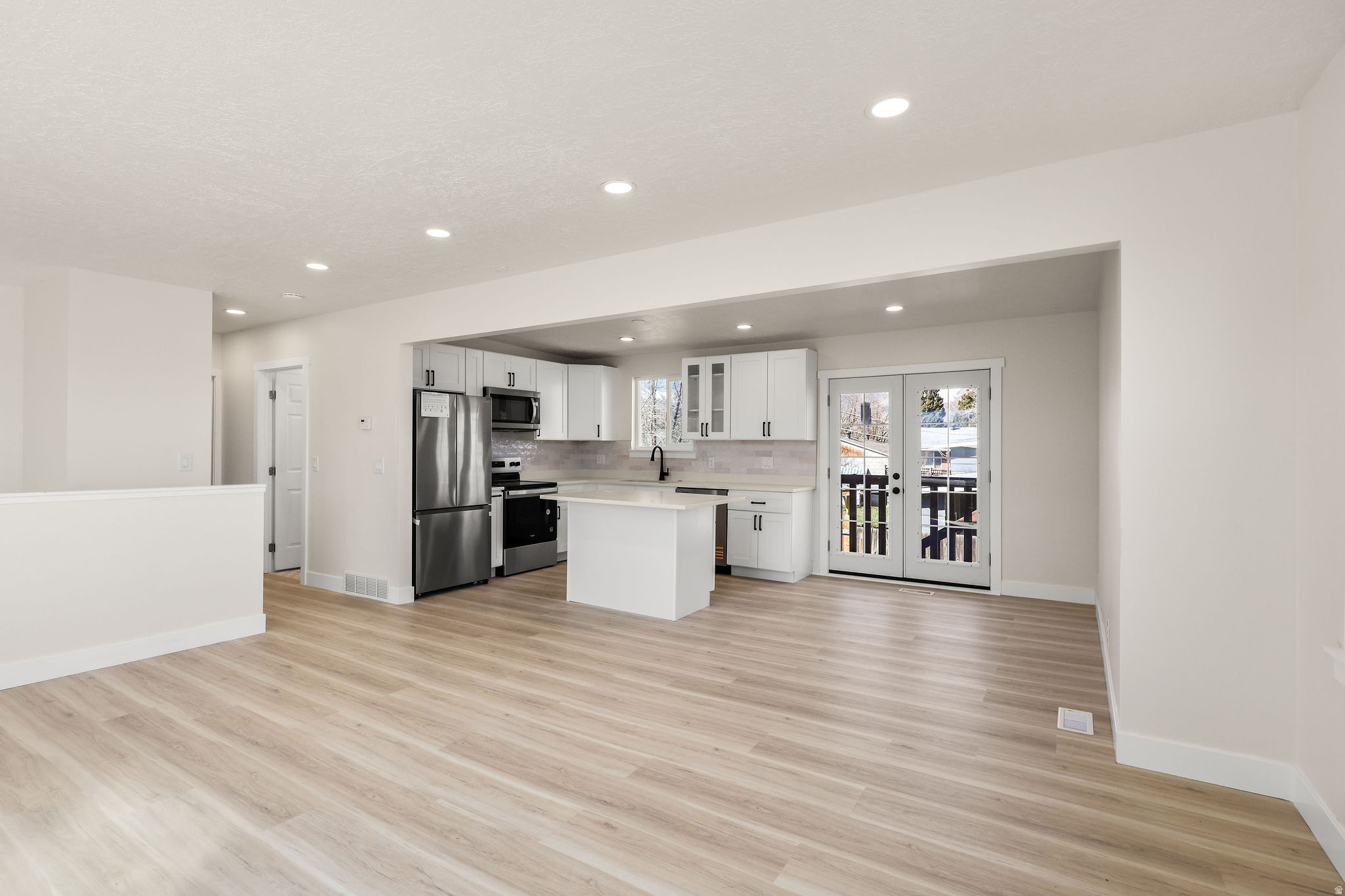 GLEN HEATHER # 4 - Residential