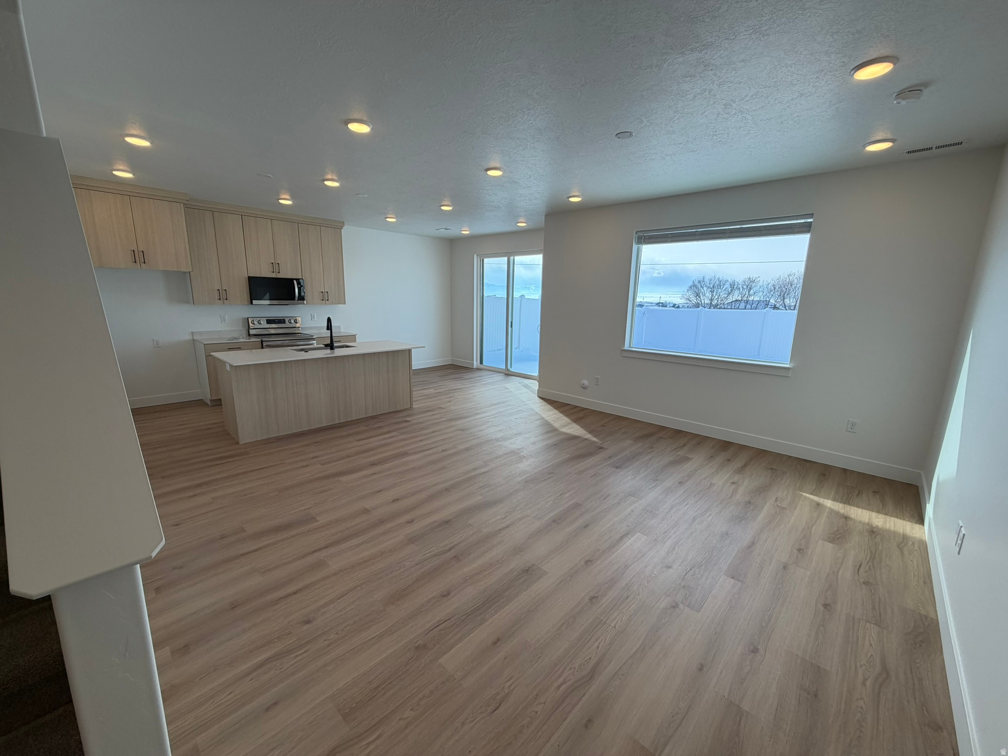 GOLDEN FOREST - Residential