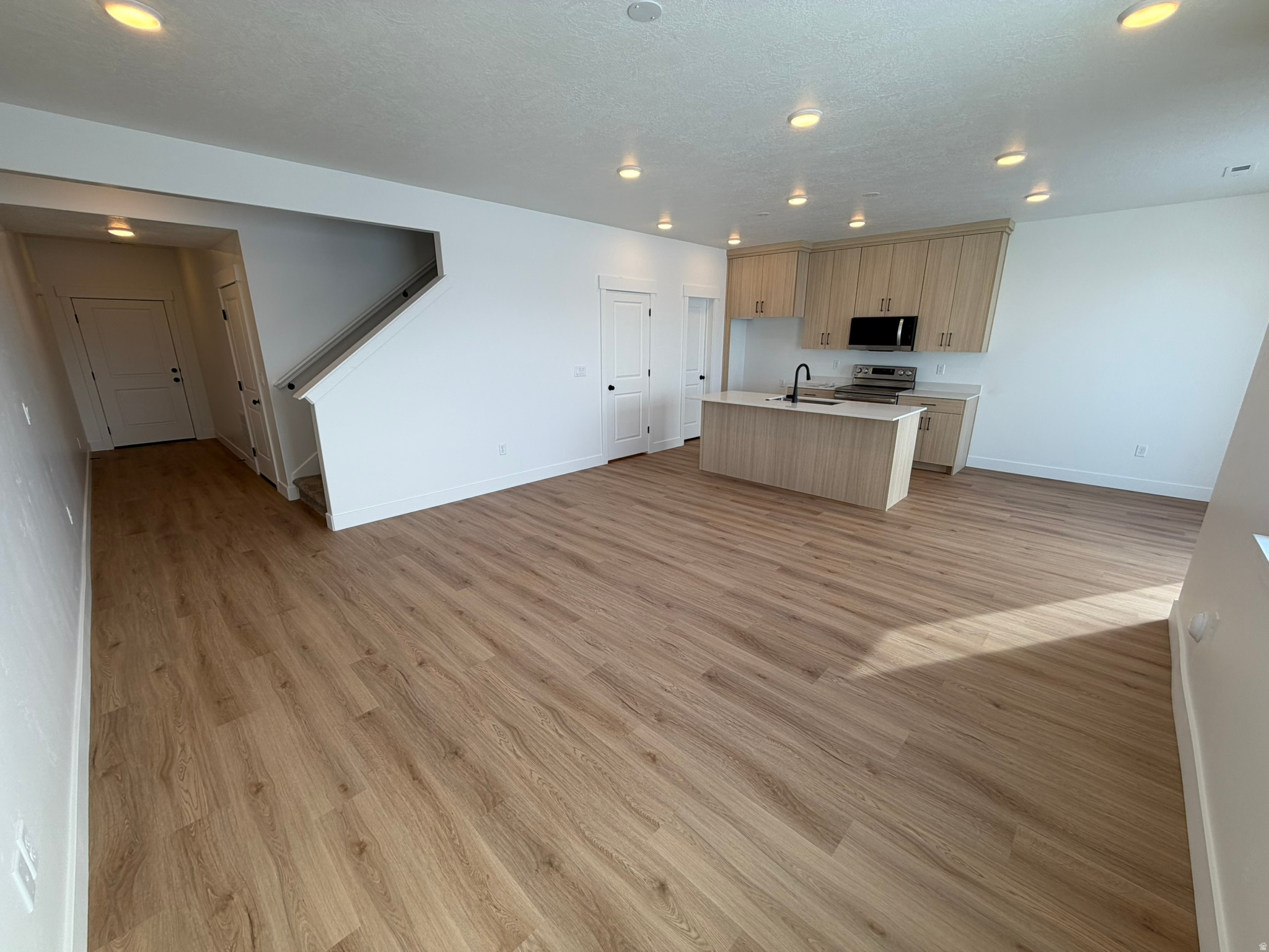 GOLDEN FOREST - Residential