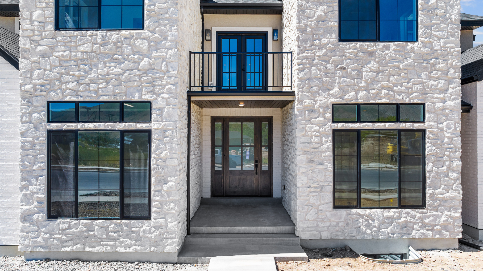 OAKRIDGE COVE - Residential
