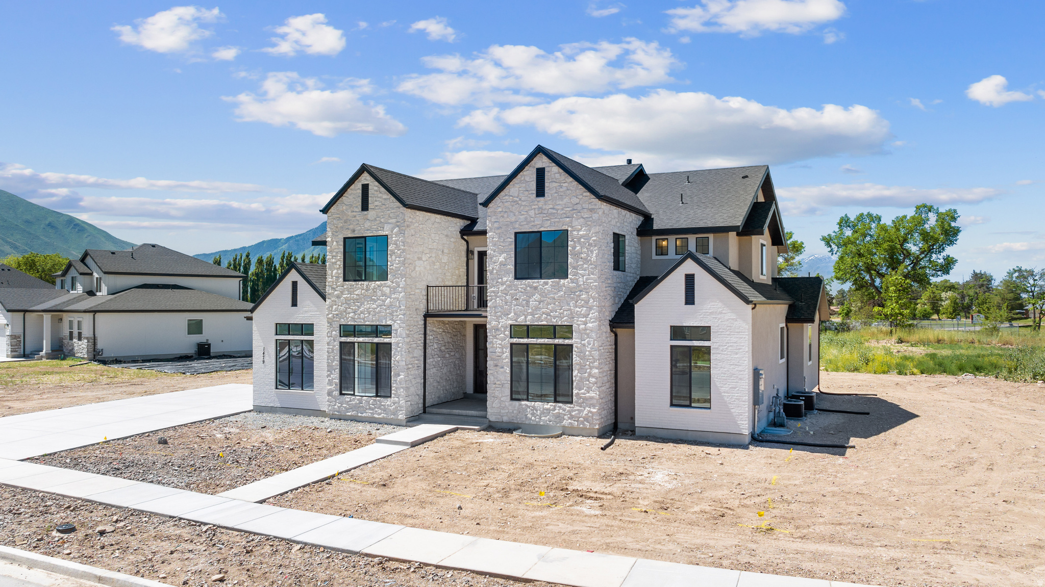 OAKRIDGE COVE - Residential