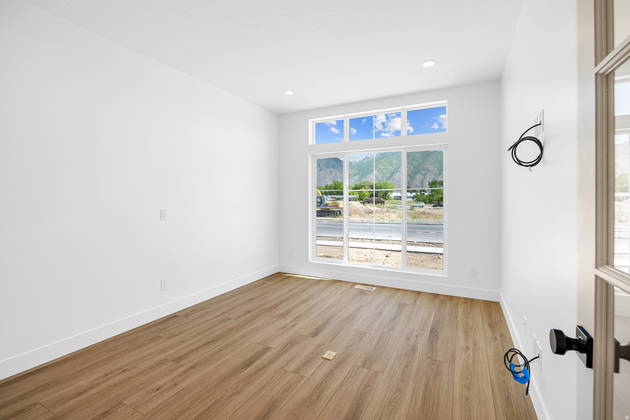 OAKRIDGE COVE - Residential