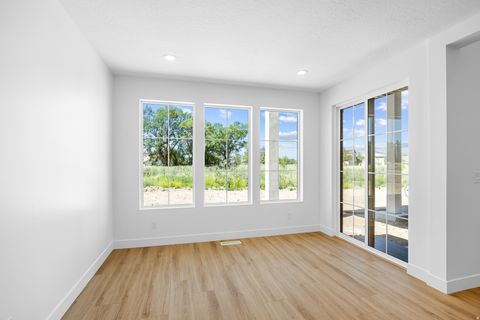 Tiny photo for 2748 S EAGLE DR #05, Spanish Fork, UT 84660 (MLS # 2159019)