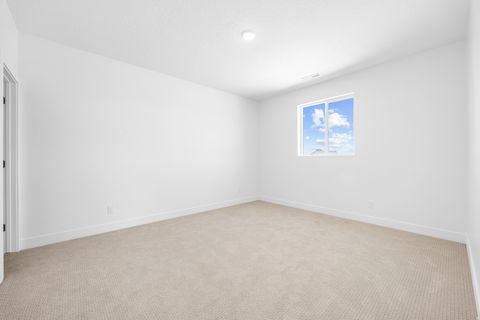 Tiny photo for 2748 S EAGLE DR #05, Spanish Fork, UT 84660 (MLS # 2159019)