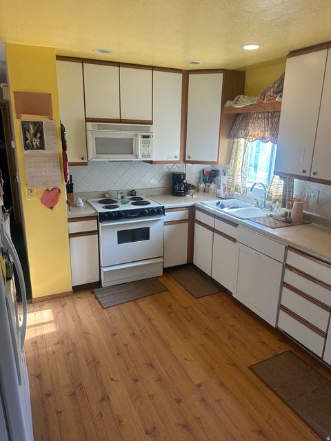 Tiny photo for 654 W 550 N, Clearfield, UT 84015 (MLS # 2130343)